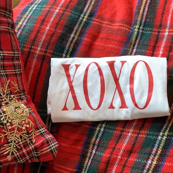 Red XOXO TShirts - Picture 2 of 8